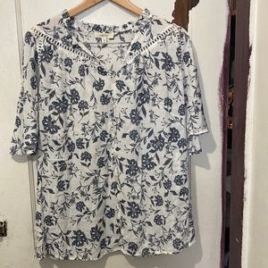 Como Blu Women’s Plus Top size 1X